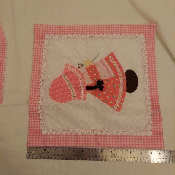 Set Of 2 Sunbonnet Sue Sam Handmade Pillow Covers Pink White Blue Brown 14 x 14 - Picture 3 of 16